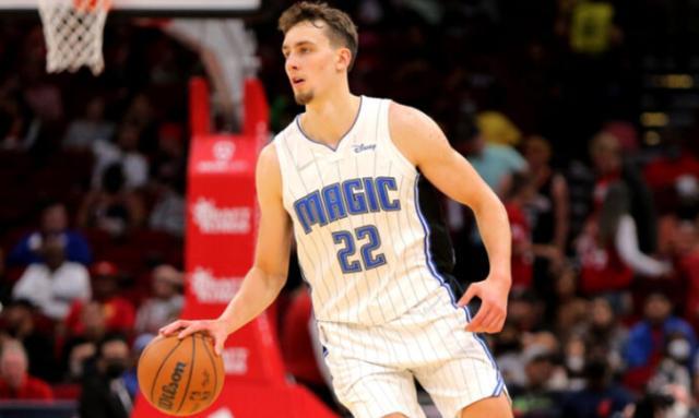 冠军陷入了 冠军陷入了