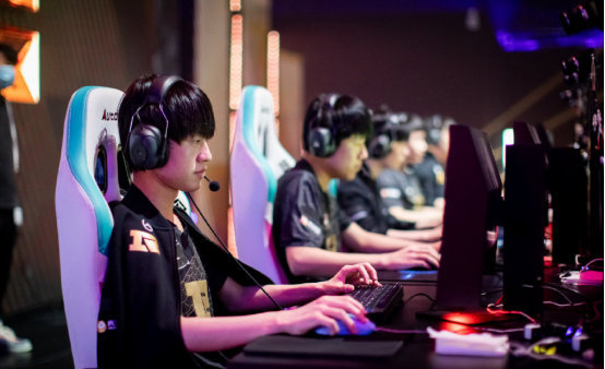 正是在这一 正是在这一