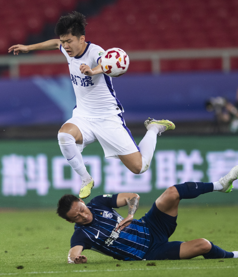 亚历山大不 亚历山大不